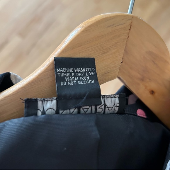 Polka-dot detailed trench style by Donna Rae size 4 - Picture 8 of 9